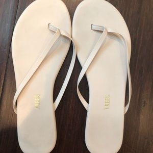 tkees sandal